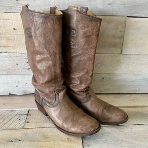 Frye Carson Leather Boot in Beige/Neutral Women’s 7.5